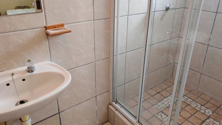 5 Bedroom Property for Sale in Twee Kuilen Western Cape